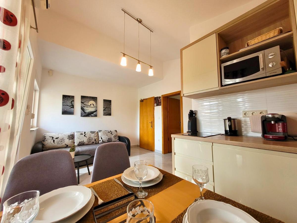 Apartment Jelena Vir Exterior photo