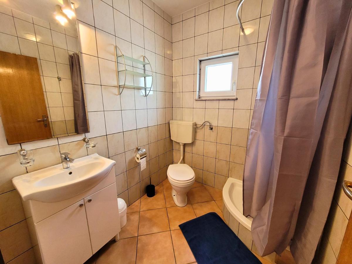 Apartment Jelena Vir Exterior photo