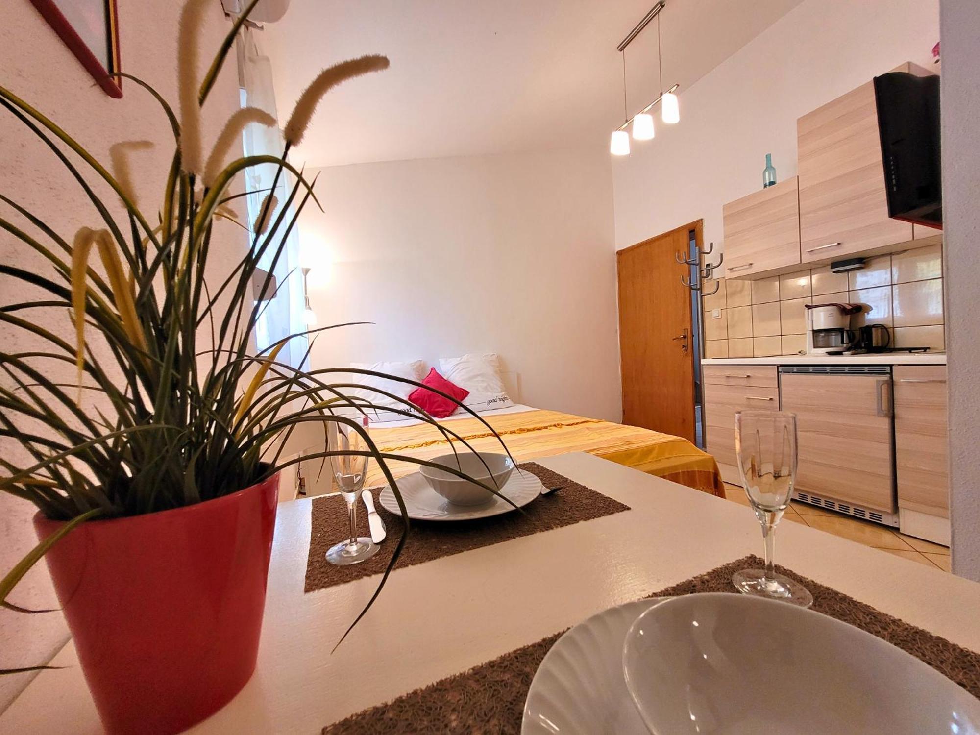 Apartment Jelena Vir Exterior photo